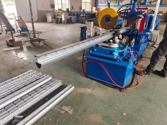 Malzemenin kalınlığı 1.2mm Sütun Formasyon Makinesi Sütun Boyutu 70*100mm