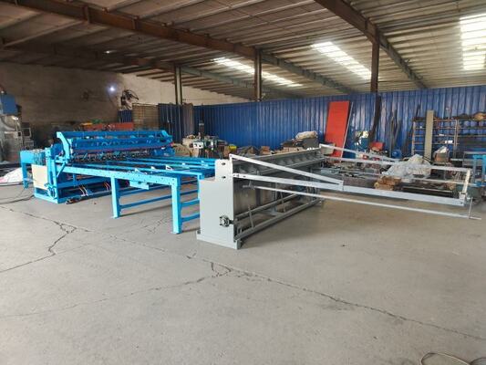 Ağ Boyutu 150*150mm 4mm PLC İnşaat Ağı Kaynak Ekipmanı